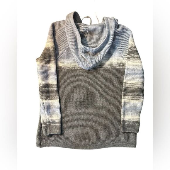 J. Jill Ombré-Stripes Textured Hooded Sweater
Gray Gradient. Size Small - Picture 3 of 8